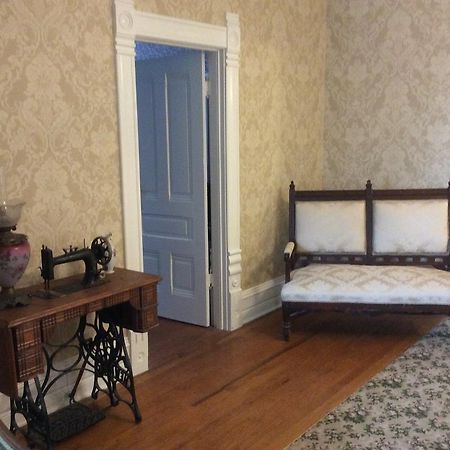 Grand Avenue Bed And Breakfast Cartago Exterior foto