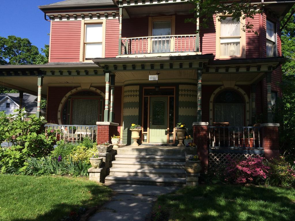 Grand Avenue Bed And Breakfast Cartago Exterior foto