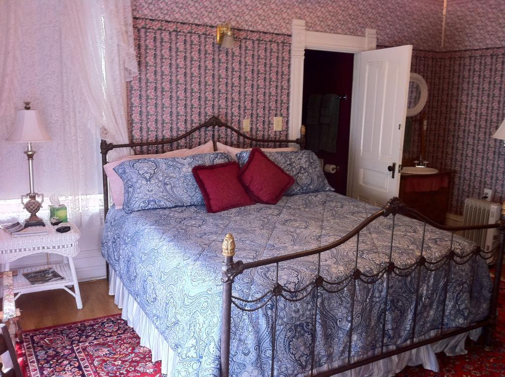 Grand Avenue Bed And Breakfast Cartago Quarto foto