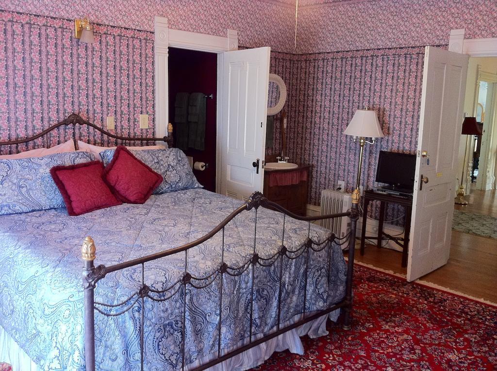 Grand Avenue Bed And Breakfast Cartago Exterior foto