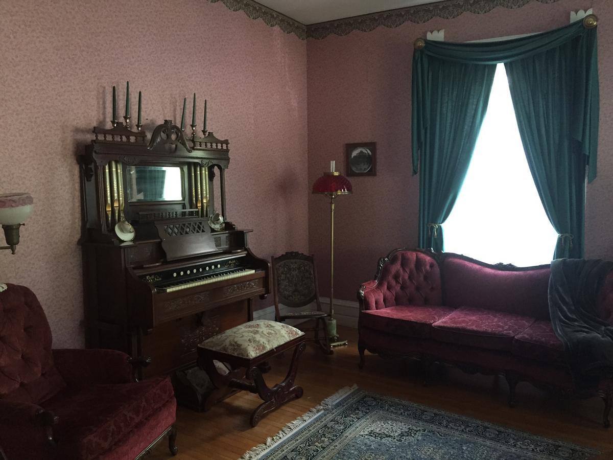 Grand Avenue Bed And Breakfast Cartago Exterior foto