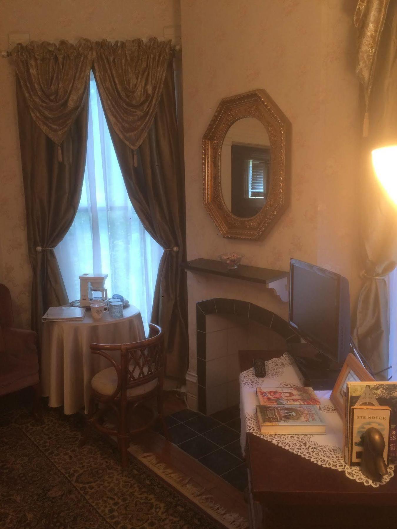 Grand Avenue Bed And Breakfast Cartago Exterior foto