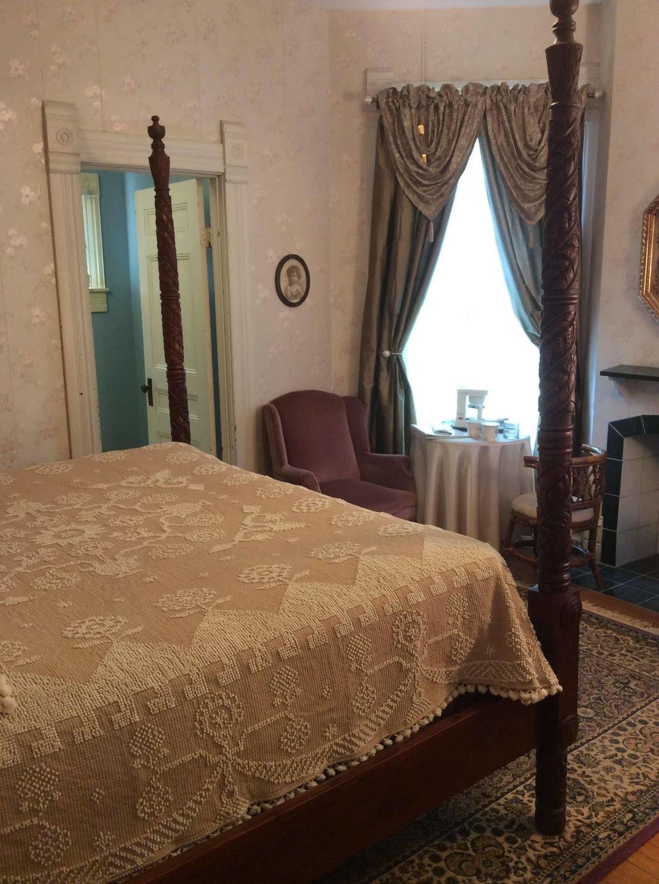 Grand Avenue Bed And Breakfast Cartago Exterior foto